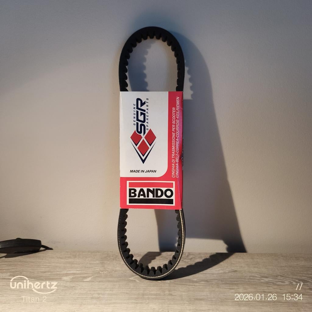Bando Kymco Heroism transmissie-riem V-snaar 125 (nieuw), Fietsen en Brommers, Ophalen of Verzenden