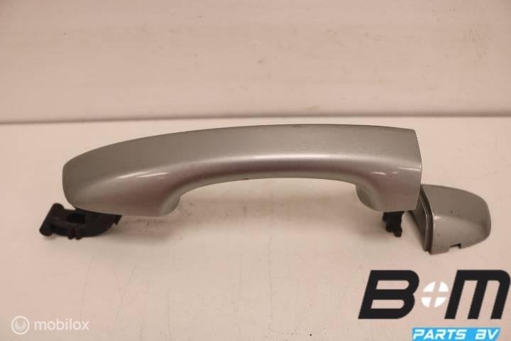 Portiergreep linksvoor VW Tiguan 5NA 510837205D, Utilisé