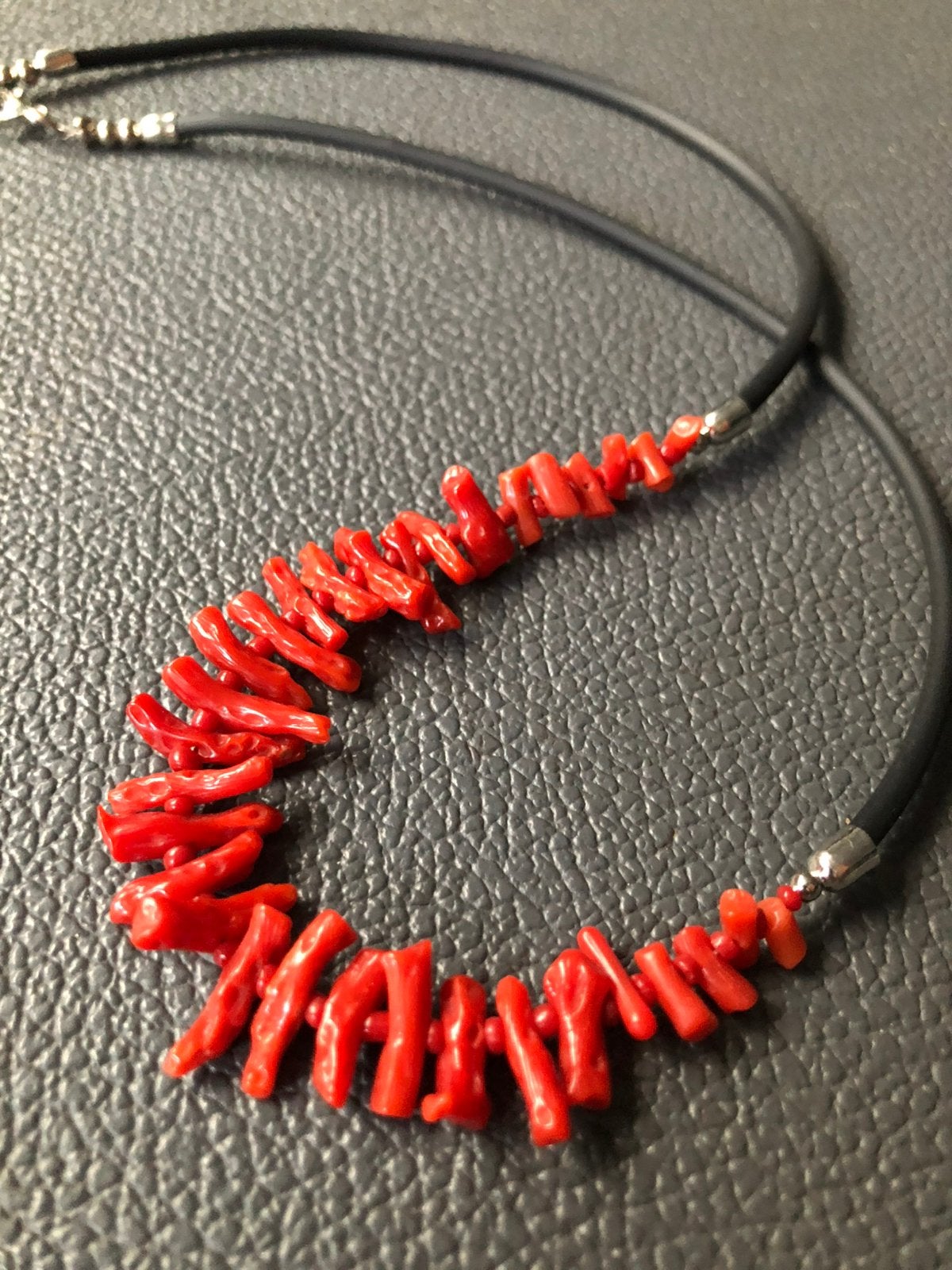 Collier avec corail, Enlèvement ou Envoi, Comme neuf
