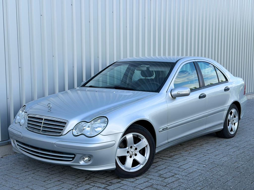 Mercedes C200 CDI W203 Facelift EXPORT, Auto's, Mercedes-Benz, Automaat, 4 deurs, Bedrijf, Te koop