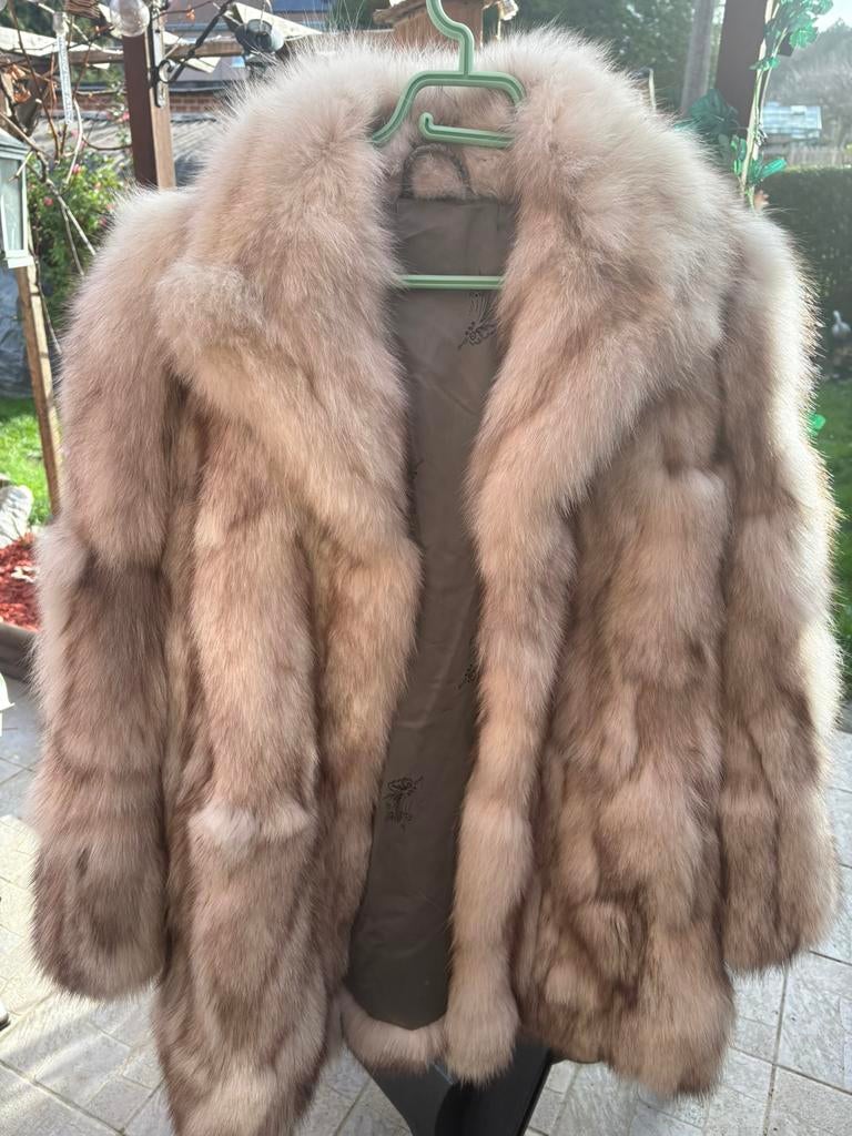 Veste en fourrure, Enlèvement ou Envoi, Comme neuf, Taille 42/44 (L)