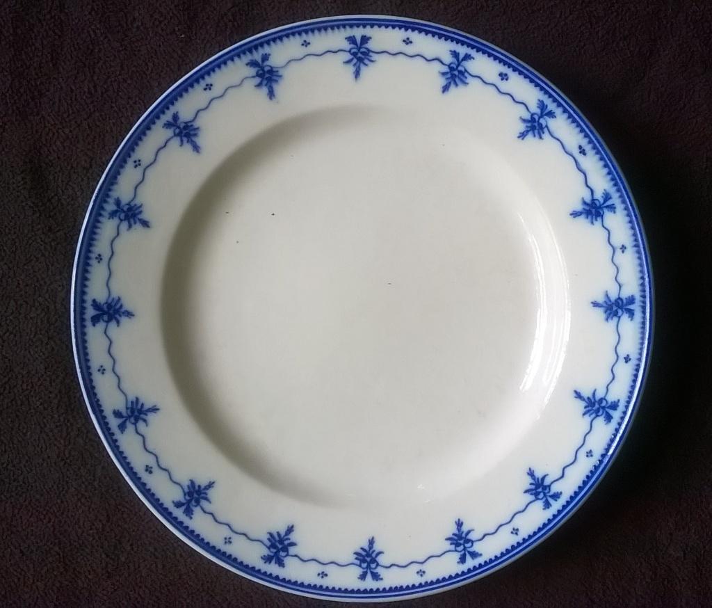 Assiette en porcelaine de Tournai, Enlèvement ou Envoi
