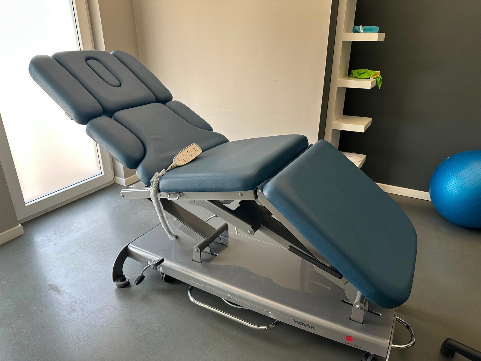 Table Kiné, osteopaat, Ophalen, Zo goed als nieuw