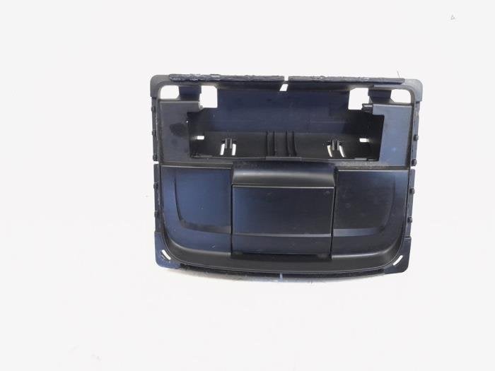Cendrier arrière d'un Audi A4, Autos : Pièces & Accessoires, -, 3 mois de garantie, Audi, Utilisé