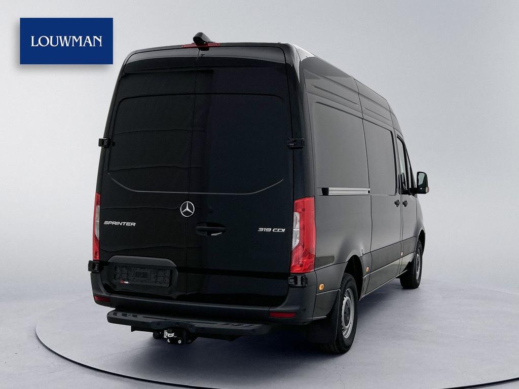 Mercedes-Benz Sprinter 319 1.9 CDI L2H2 Pro 3500KG Trekhaak, Auto's, Bestelwagens en Lichte vracht, Automaat, Zwart, Mercedes-Benz