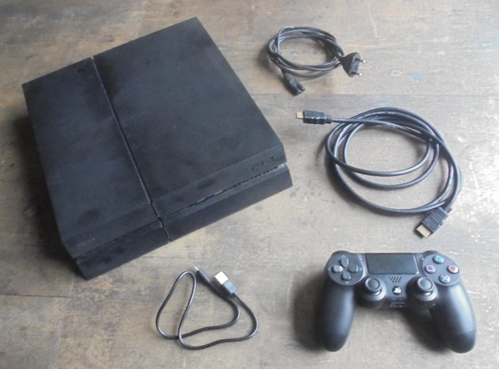 Sony PS4 spelconsole (zie foto's), Gebruikt, Verzenden, 1 TB, Met 1 controller