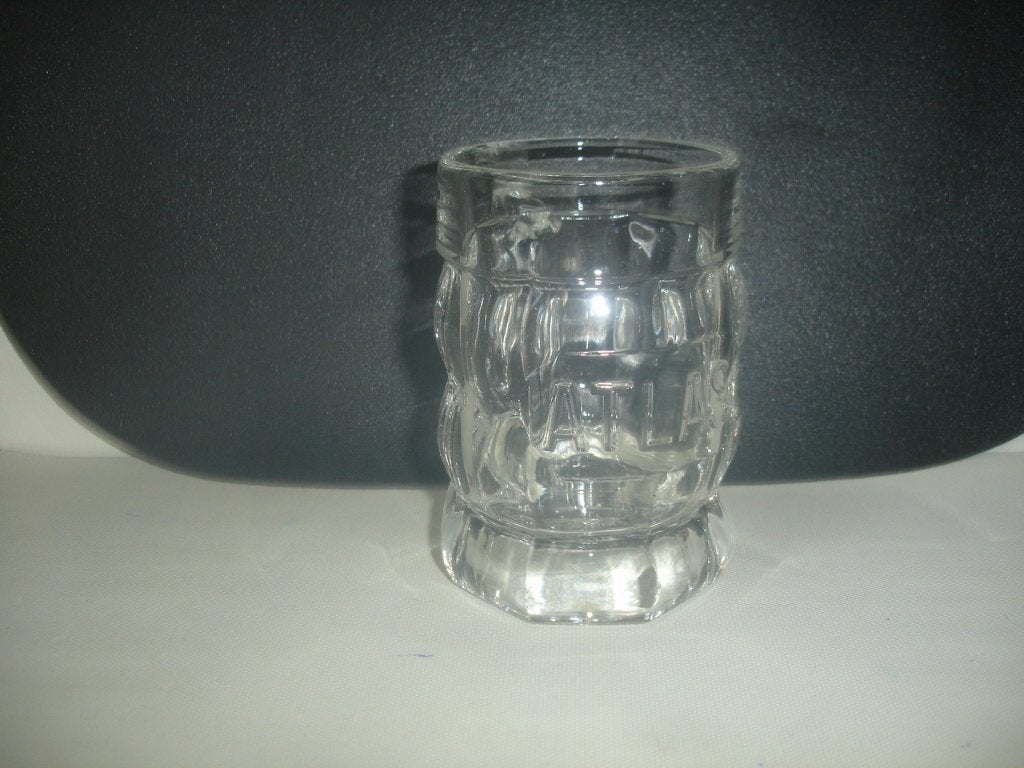 Bierpot van Atlas in glas, geen maatstreep, is 30cl., Ophalen of Verzenden, Zo goed als nieuw, Bierglas
