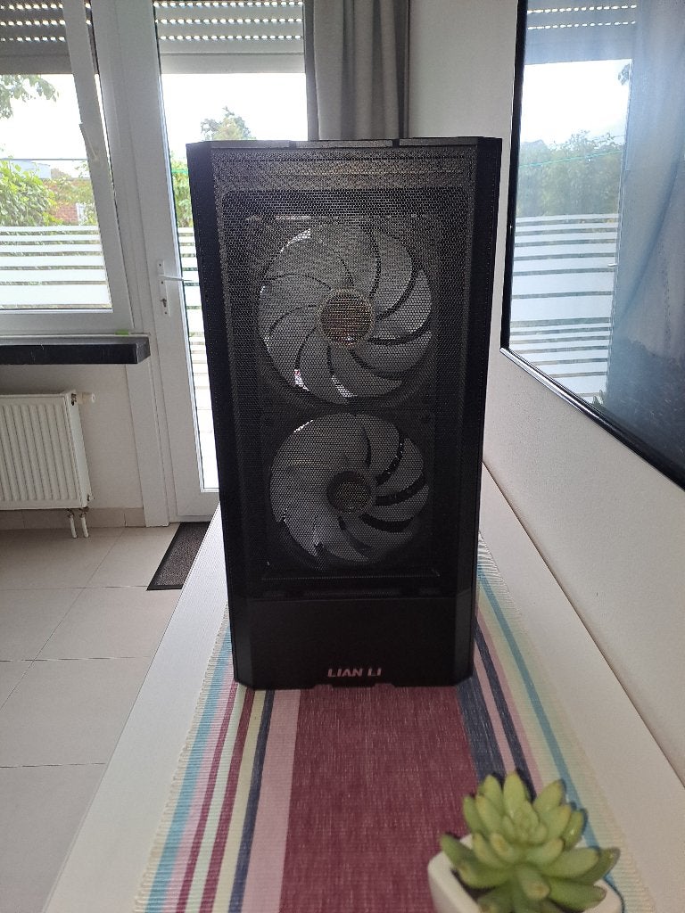 Gamingcomputer Ryzen 5700X3D en Nvidia 4070 super, Ophalen, Nvidia, 32 GB, Zo goed als nieuw