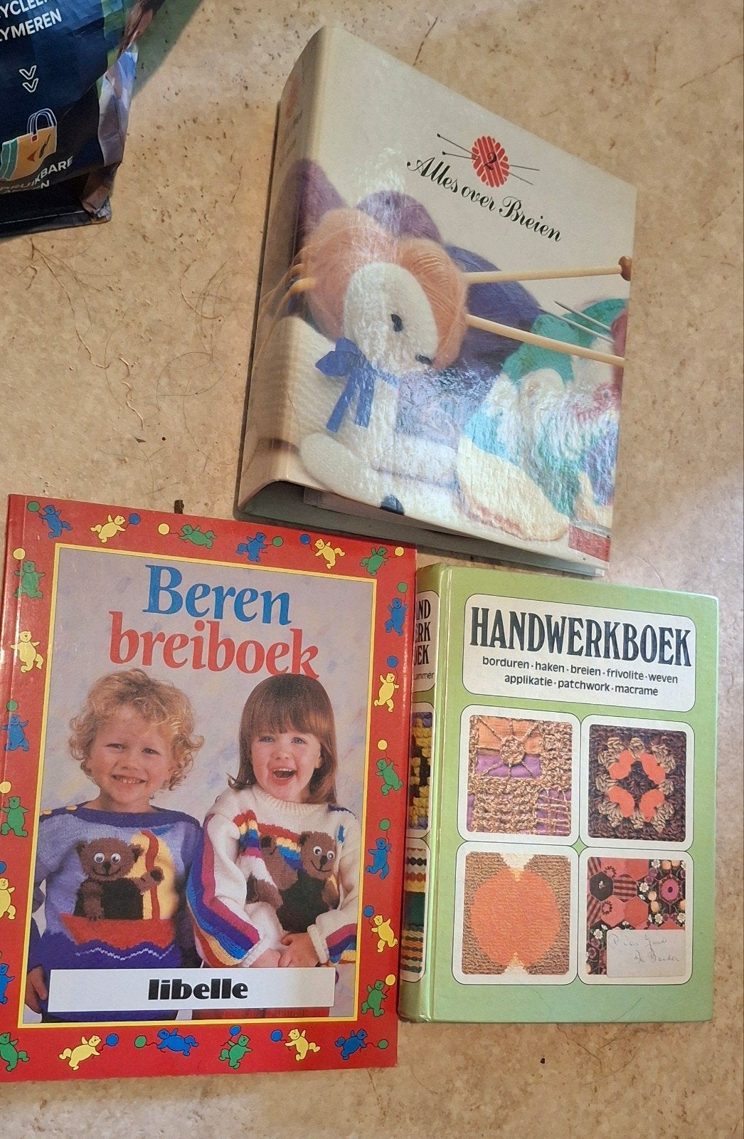 Handwerkboekjes: breien, haken, kruisjessteek, ..., Ophalen of Verzenden, Zo goed als nieuw, Breien of Haken, Patroon of Boek