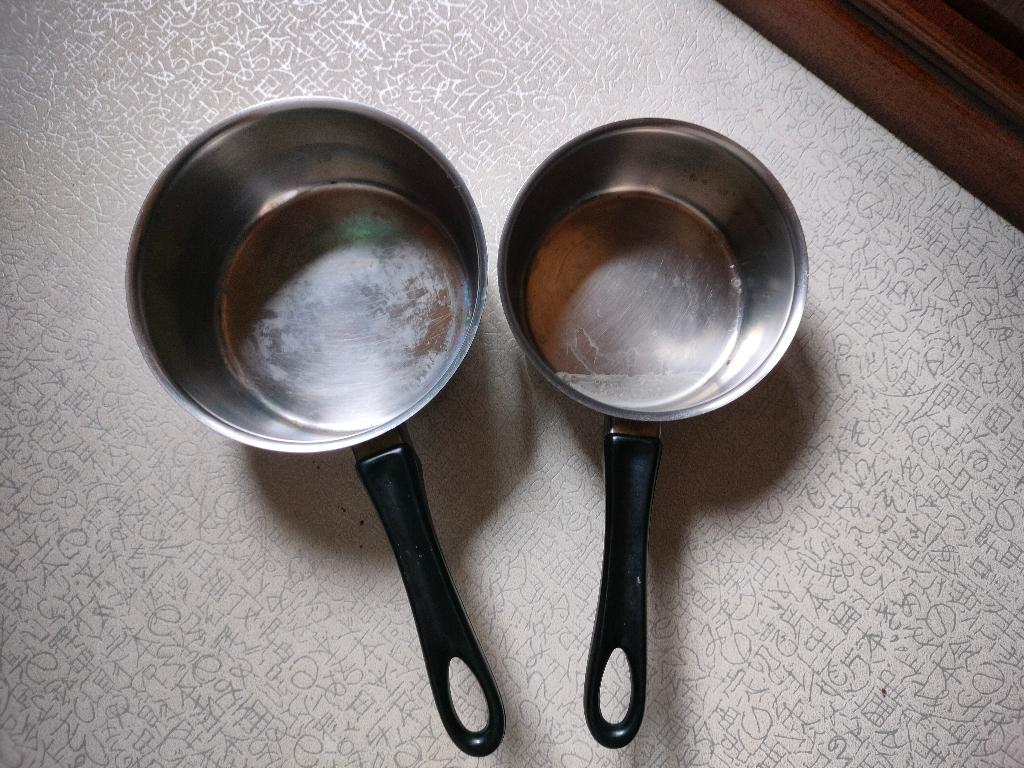 2 steelpannen student starter camping pan kookpot vakantie, Ophalen of Verzenden, Zo goed als nieuw
