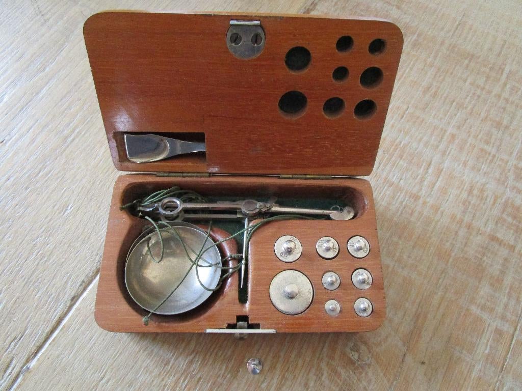 goud / diamant hand weegschaal, Ophalen of Verzenden, Zo goed als nieuw, Overige meters