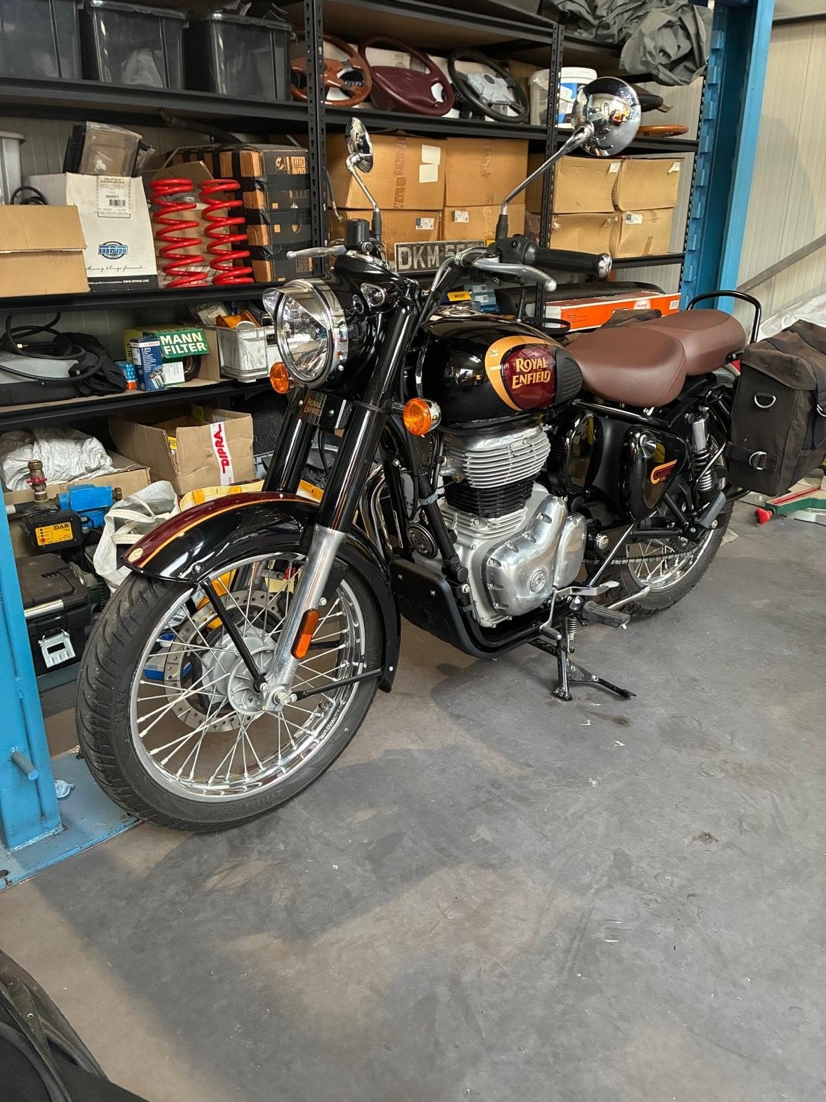 ​Royal Enfield Classic 350 (2023) – Halcyon Black – 1.288 km, 350 cm³, Occasion, Particulier