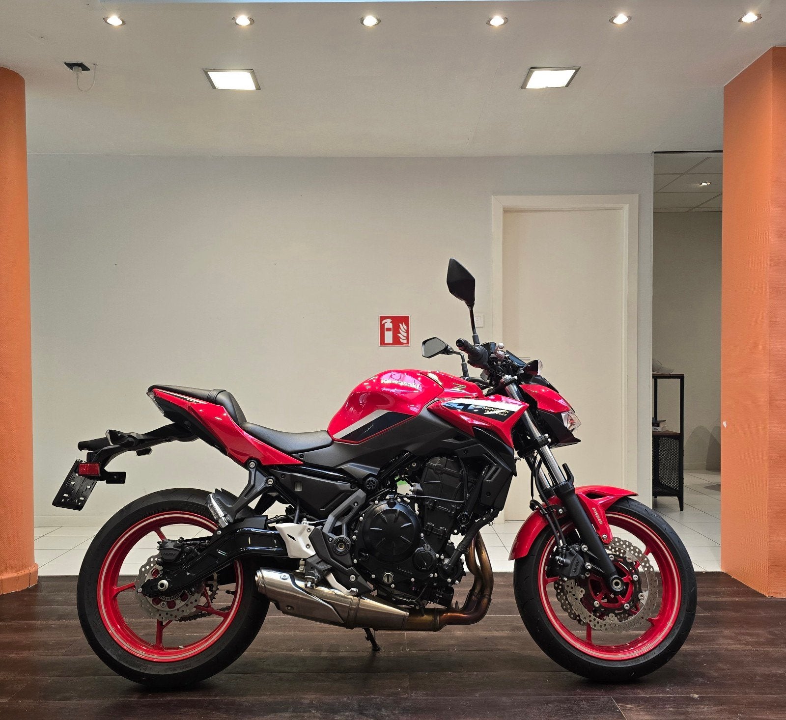Kawasaki Z 650 50th Anniversary**2022**850km**Garantie, Motos, Motos | Kawasaki, Entreprise, 650 cm³, ABS, Naked bike