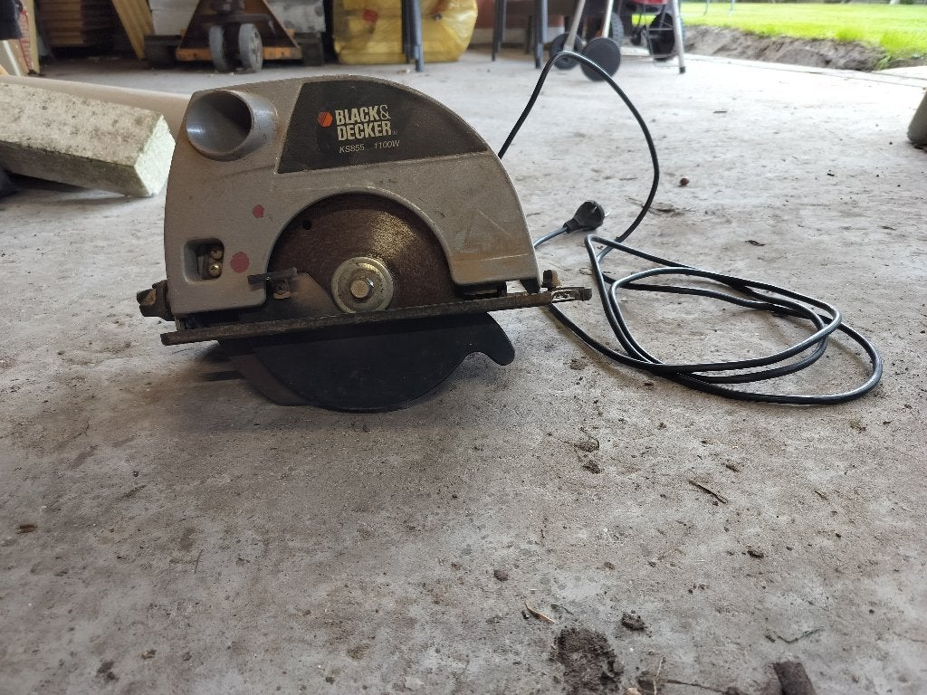 Cirkelzaag Black & Decker, Gebruikt, 600 tot 1200 watt, Ophalen of Verzenden, 30 tot 70 mm