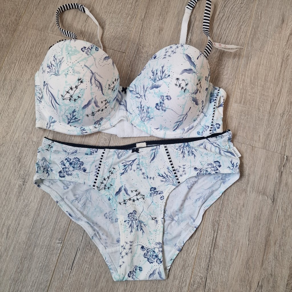 Lingeriesetje bloemen Esprit 75 C, Esprit, Ophalen of Verzenden, Meerkleurig, BH