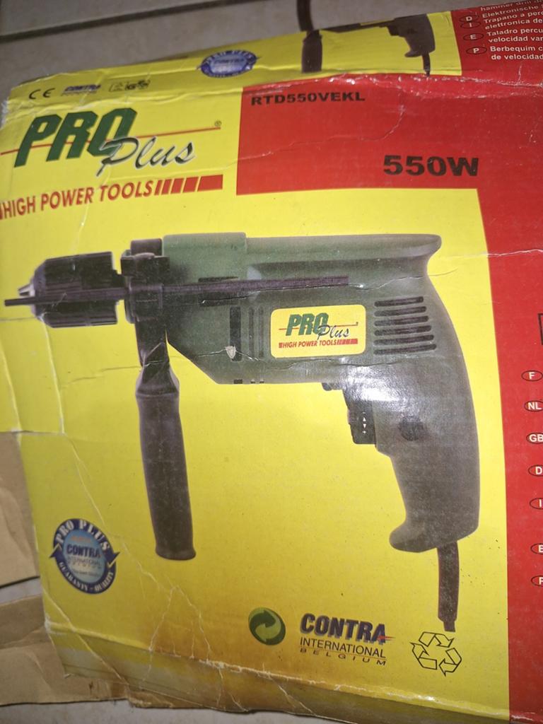 FOREUSE A PERCUSSION, Bricolage & Construction, Enlèvement ou Envoi, Comme neuf, 400 à 600 watts, Foreuse et Perceuse