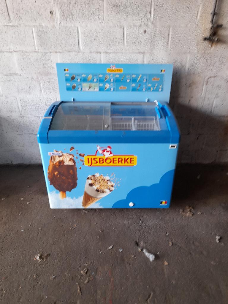 Ijsjes diepvries, Elektronische apparatuur, Vriezers en Diepvrieskisten, Ophalen, Zo goed als nieuw, Vrijstaand, Vrieskist