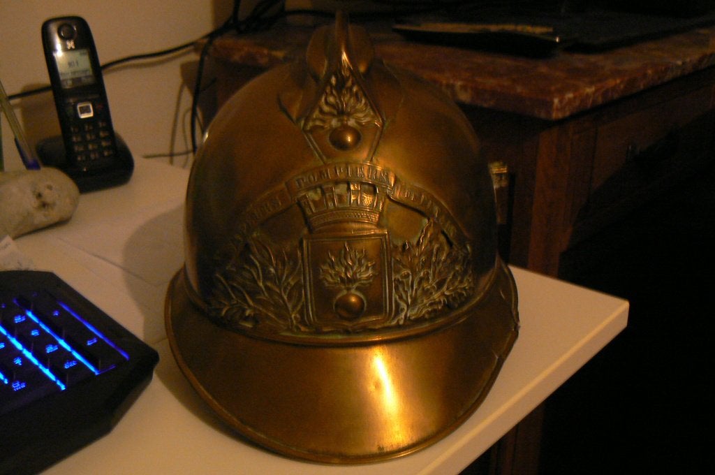 casque de sapeurs  pompiers, Collections, Objets militaires | Général, Enlèvement ou Envoi