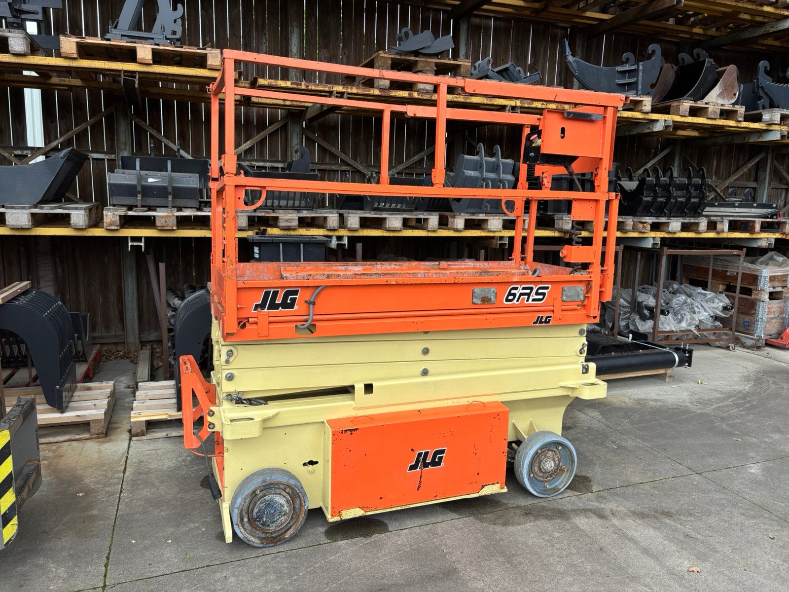 Jlg schaarlift hoogwerker hoogtewerker, Ophalen