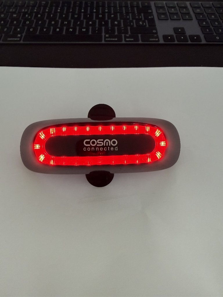 Cosmo Connected Moto Smart Brake Light voor motorhelm, Enlèvement, Utilisé