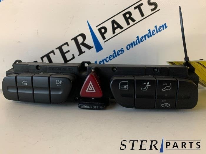 Paniekverlichtings Schakelaar van een Mercedes C-Klasse, Gebruikt, -, Ophalen of Verzenden, -