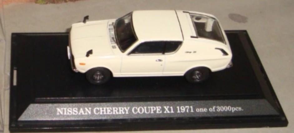Nissan Datsun Cherry Coupé X1, 1971 1:43 EBBRO, Enlèvement ou Envoi