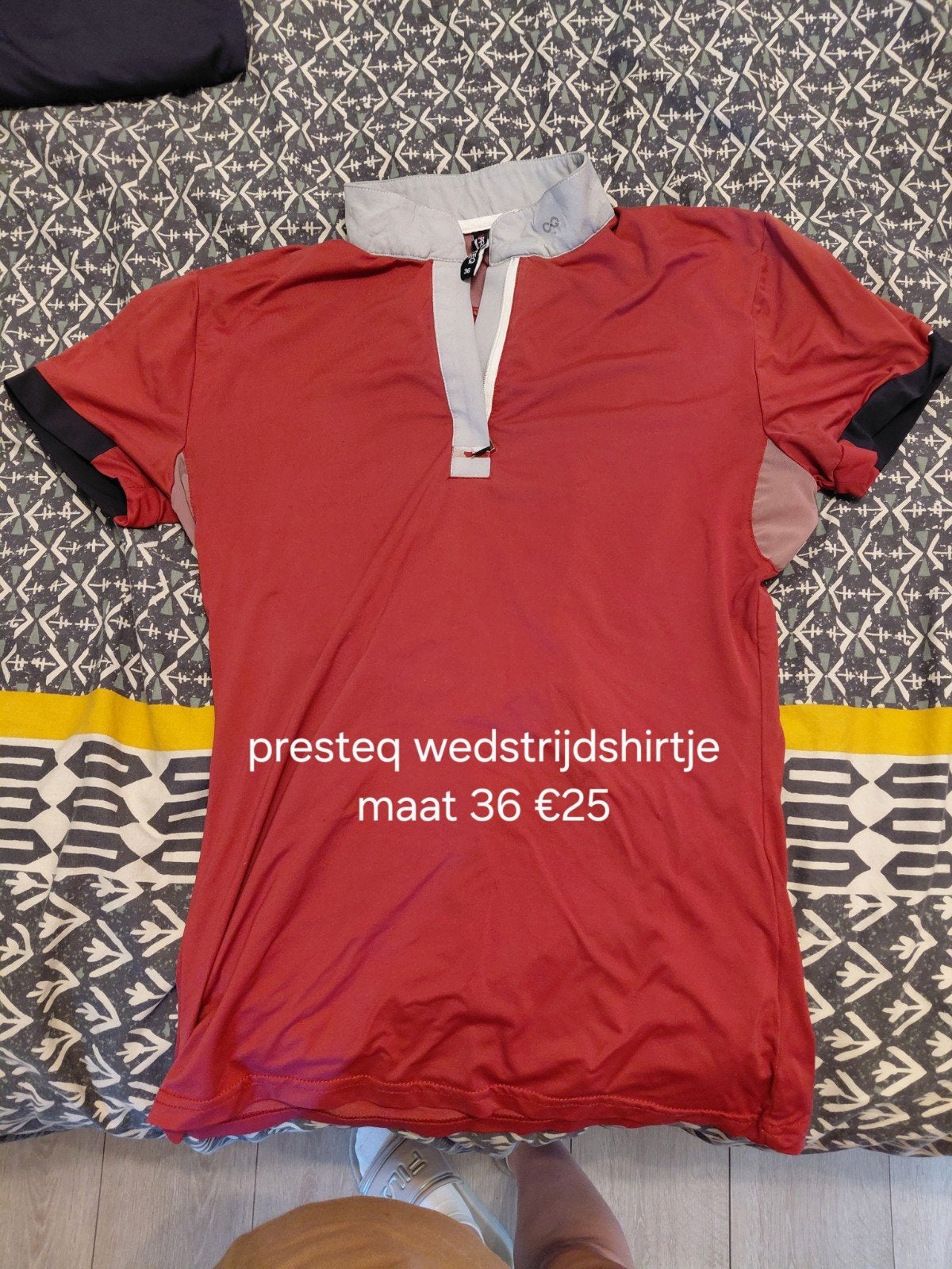 verschillende wedstrijdshirtjes te koop, Dieren en Toebehoren, Ophalen, S