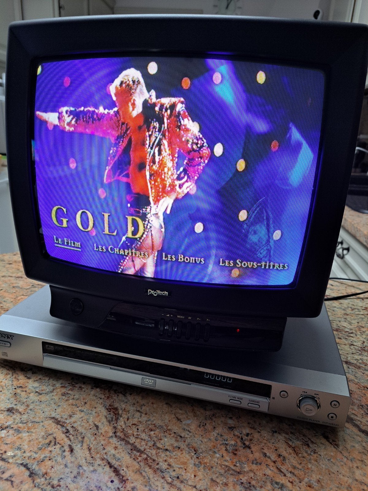 Kleurentelevisie Protech en Sony dvd-speler, Ophalen, Dvd-speler, Sony