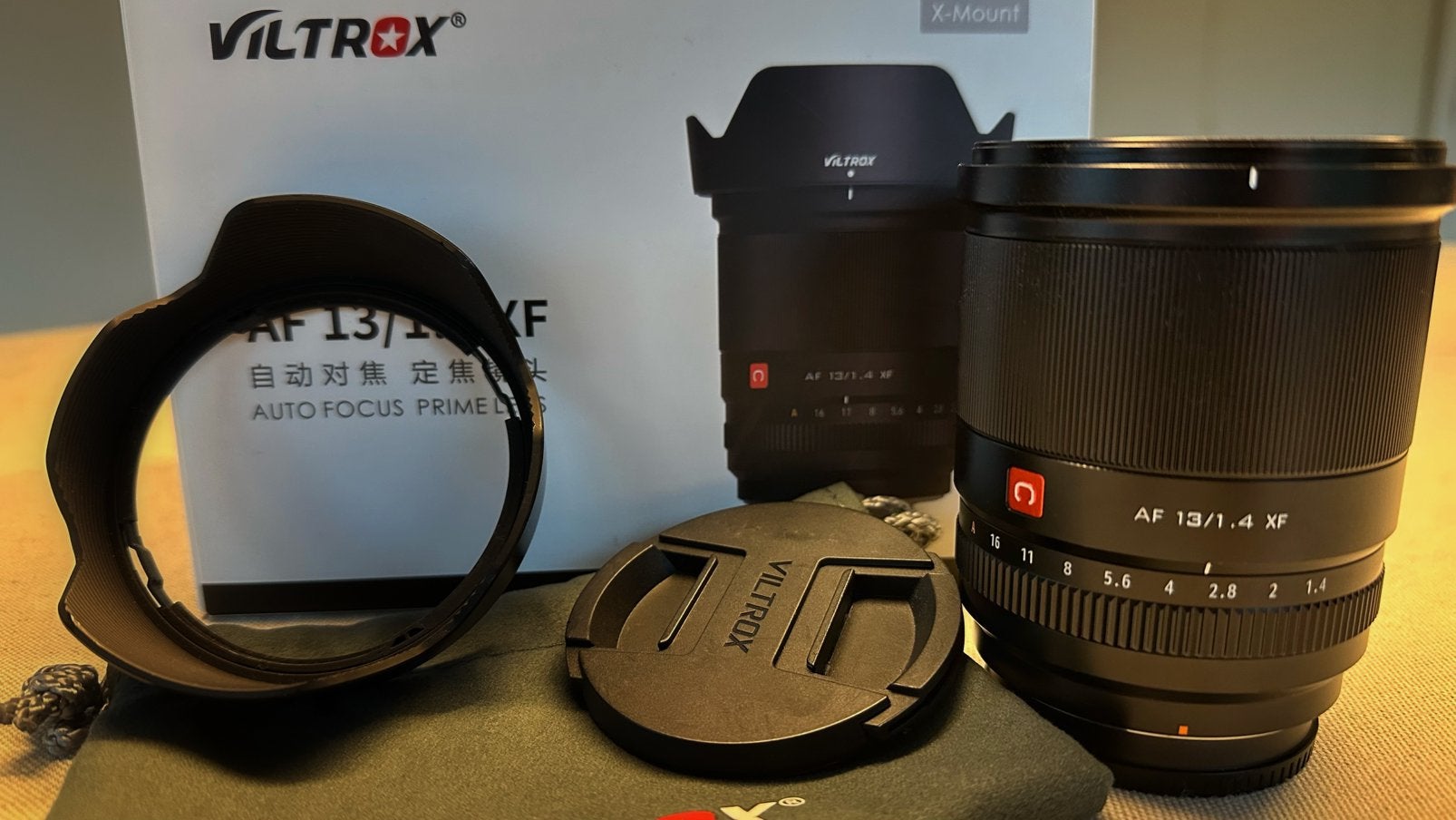 Viltrox AF 13mm f/1.4 voor Fujifilm X  in perfecte staat!, 13 mm, Fujifilm, Zonnekap, Zo goed als nieuw
