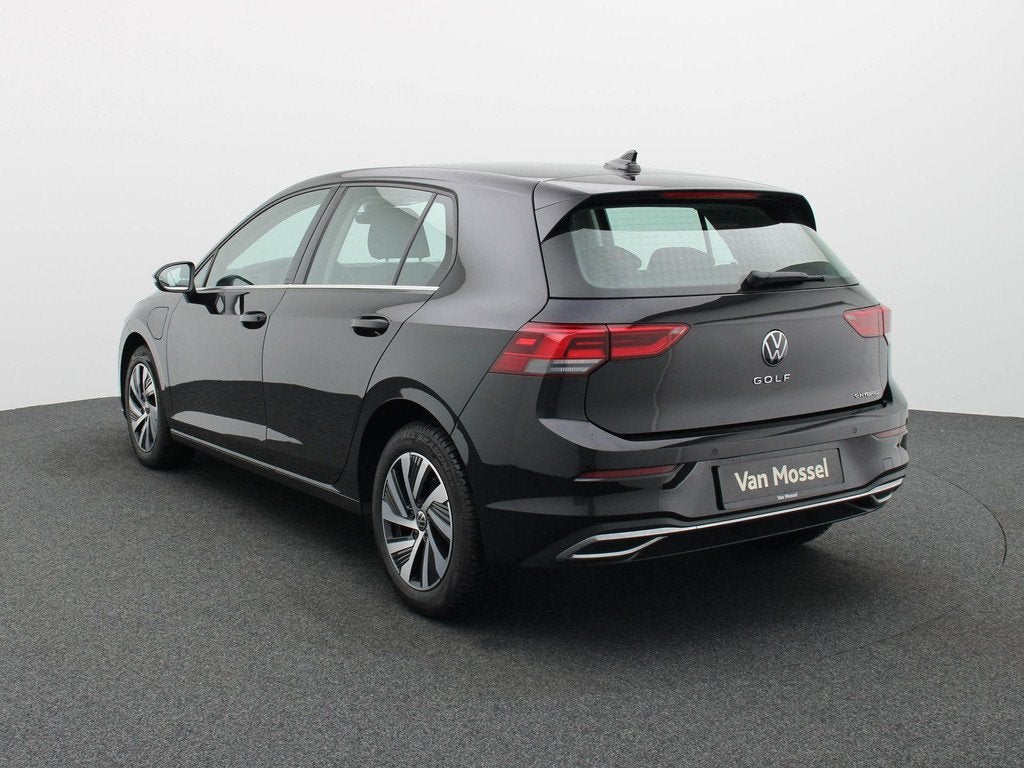 Volkswagen Golf 1.4 eHybrid Style DSG, Auto's, Stof, Gebruikt, 4 cilinders, Zwart