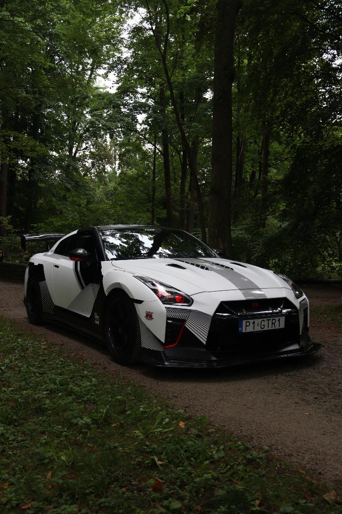 Nissan GTR R35 Edycja Torowa 2020, Autos, Nissan, Cuir, Argent ou Gris, Achat, Euro 6