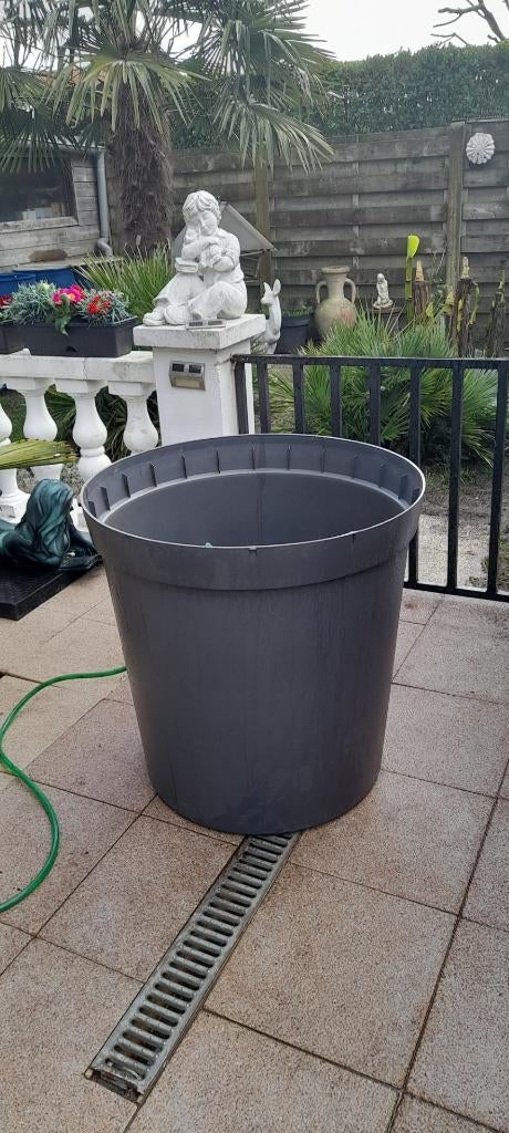 GROTE BLOEMPOT, Tuin en Terras, Bloempotten, Ophalen, 40 cm of meer, 70 cm of meer