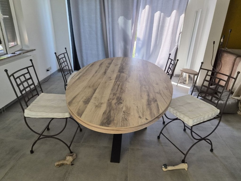 table de salle à manger ovale imitation bois, Synthétique, 100 à 150 cm, Enlèvement, Utilisé