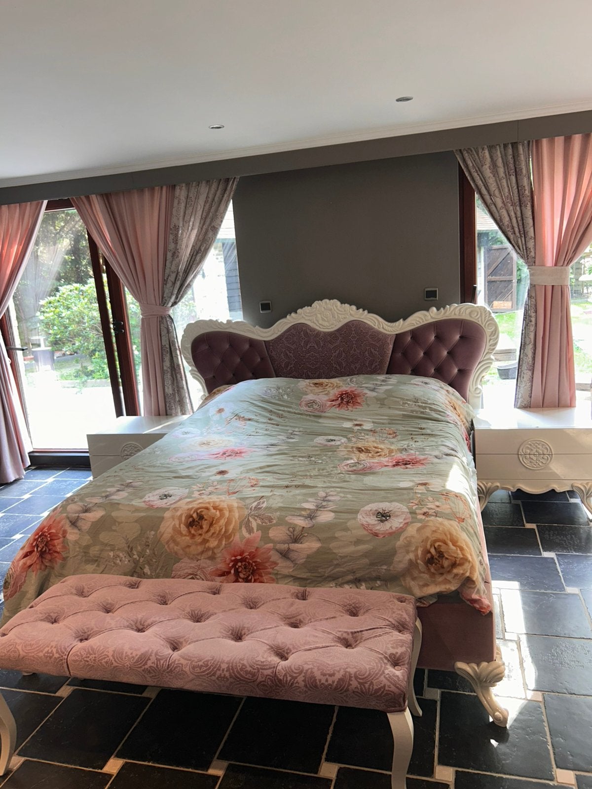 Luxe complete slaapkamer – klassiek design, Huis en Inrichting, Slaapkamer | Complete slaapkamers, Ophalen, Gebruikt, Tweepersoons
