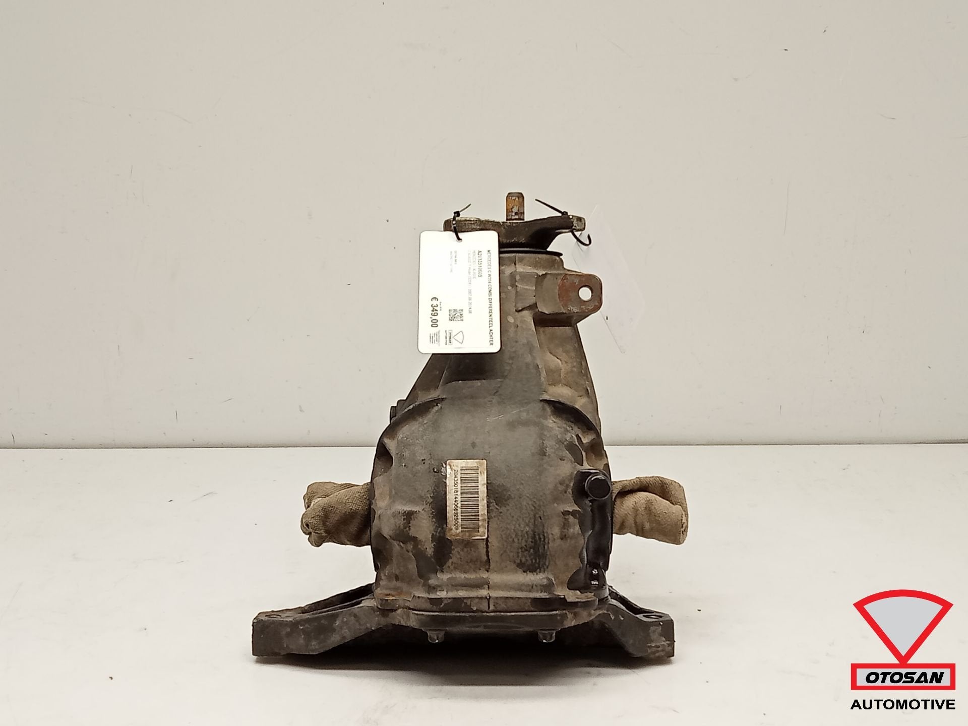 Diff rentiel arri re Mercedes C W204 Combi A2033510605, Mercedes-Benz AG, Mercedes-Benz, Utilisé, Mercedesstrasse 120
70372  Stuttgart, DE