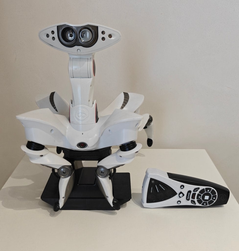 Robot WowWee Roboquad avec télécommande, Hobby & Loisirs créatifs, Modélisme | Radiocommandé & Téléguidé | Autre, Comme neuf, Enlèvement