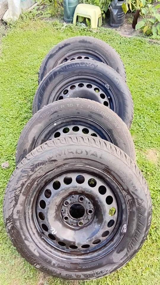 4 roues mercedes classe A hiver, Autos : Pièces & Accessoires, 15 pouces, Pneus hiver, Véhicule de tourisme, Pneu(s)