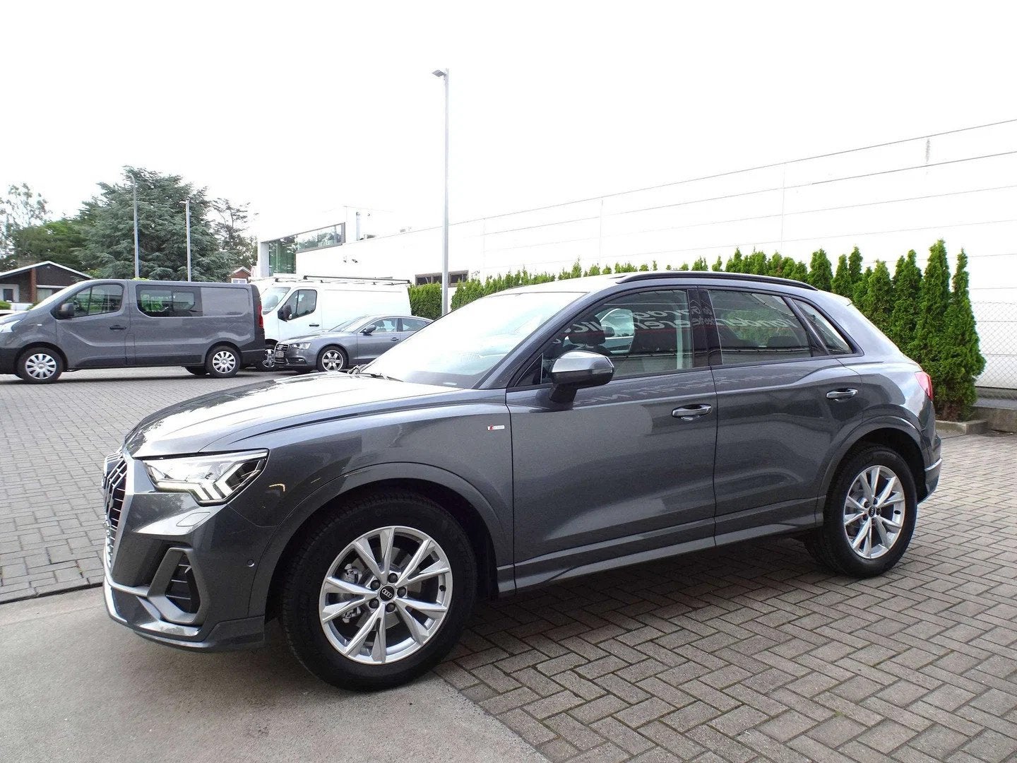 Audi Q3 35TFSi S-Line S-Tronic PANODAK,VIRTUAL,CARPLAY,CAMER, Argent ou Gris, Achat, Entreprise, Noir