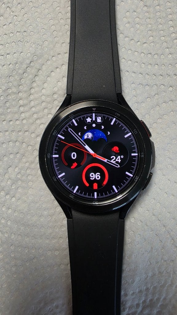Samsung Galaxy Watch4 Classic 46mm LTE (4G) - Zwart, Handtassen en Accessoires, Smartwatches, Gebruikt, Zwart, Samsung Galaxy Watch 4 classic  46mm