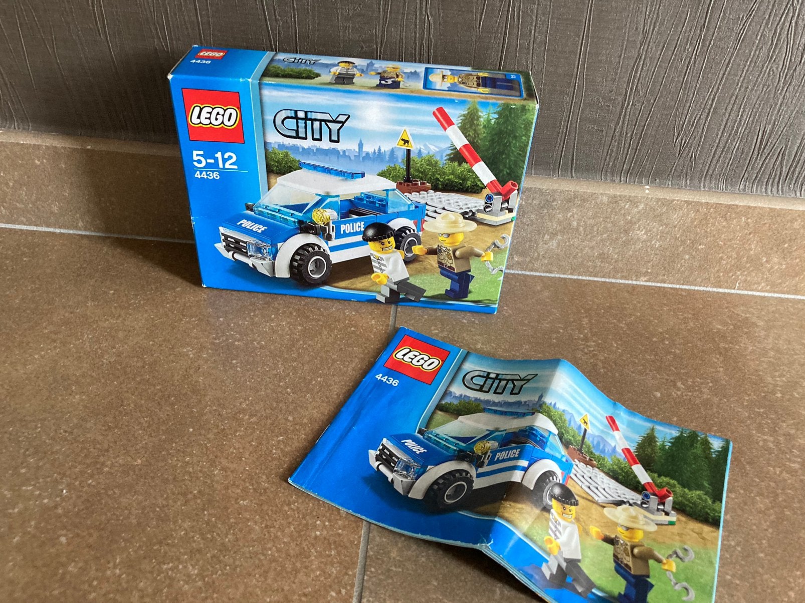 Lego City 4436 Voiture de patrouille de police dans les bois, City, Lego, Ensemble complet, Comme neuf