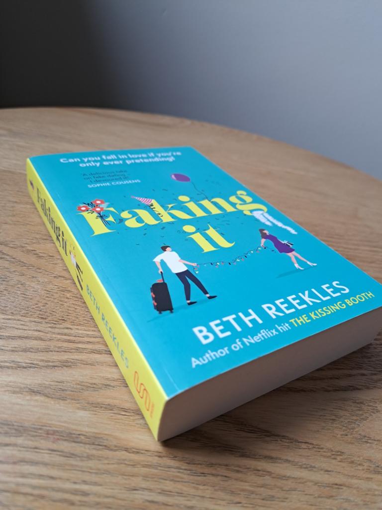Faking It by Beth Reekles, Ophalen of Verzenden
