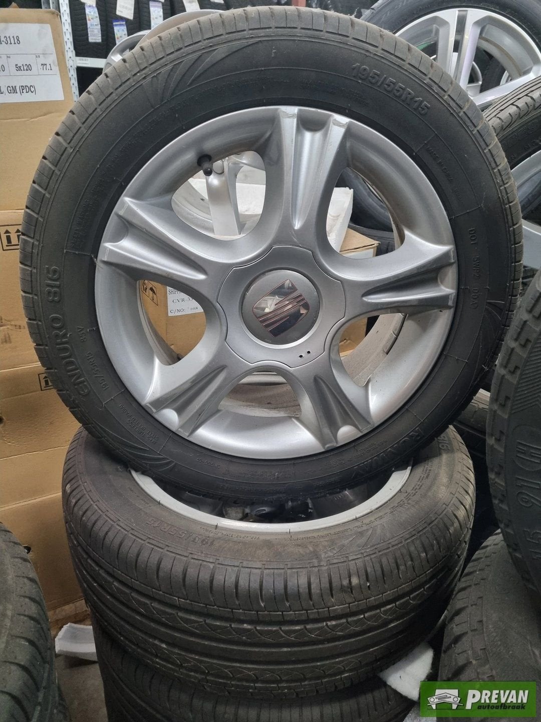 Seat Ibiza 6J zomerbanden velgen 195/55/15 Runway, Auto-onderdelen, Banden en Velgen, Gebruikt, 15 inch, -, -