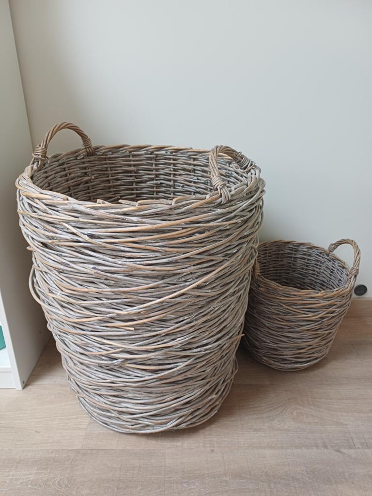2 manden landelijke stijl, Huis en Inrichting, Woonaccessoires | Schalen en Manden, Ophalen, Mand