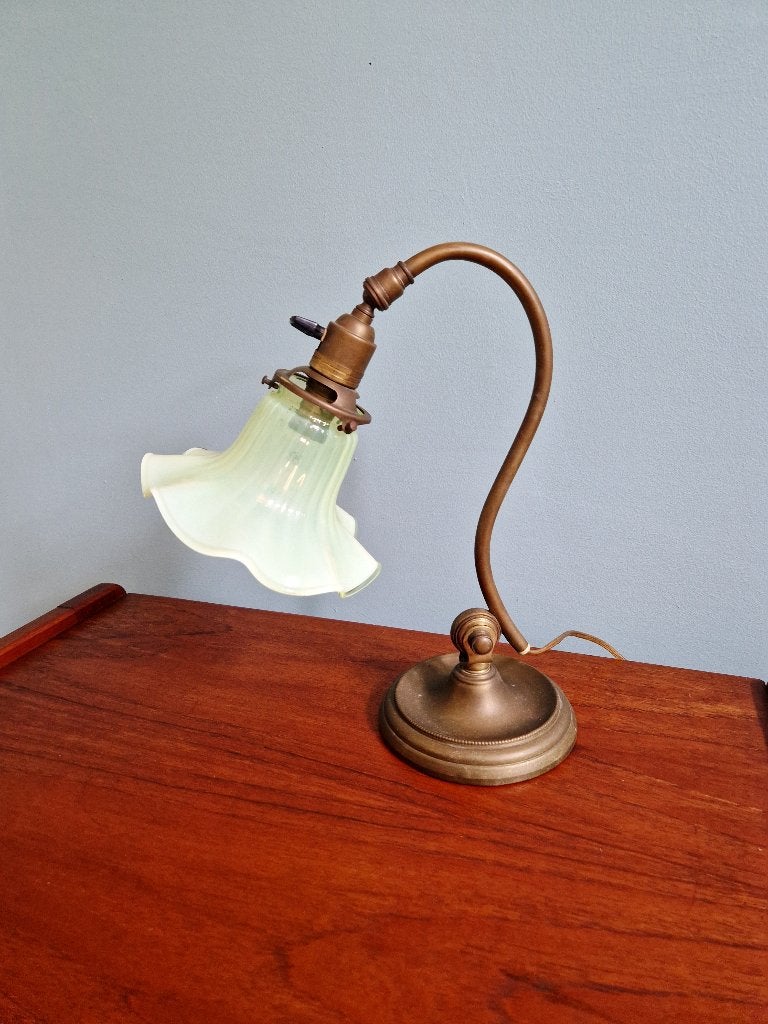 Art Nouveau-bureaulamp in brons en opalescerend glas, Ophalen of Verzenden