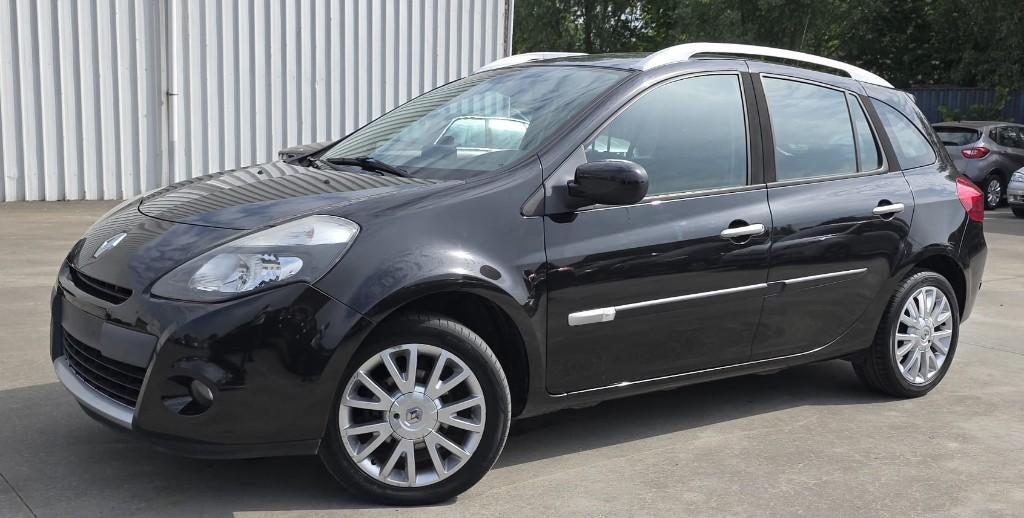 Renault Clio 1.2 TCe Expression, Voorwielaandrijving, Euro 5, Stof, Zwart
