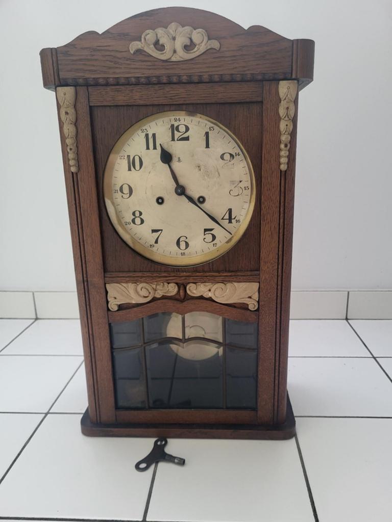 Antieken wandklok met slinger, Antiek en Kunst, Ophalen