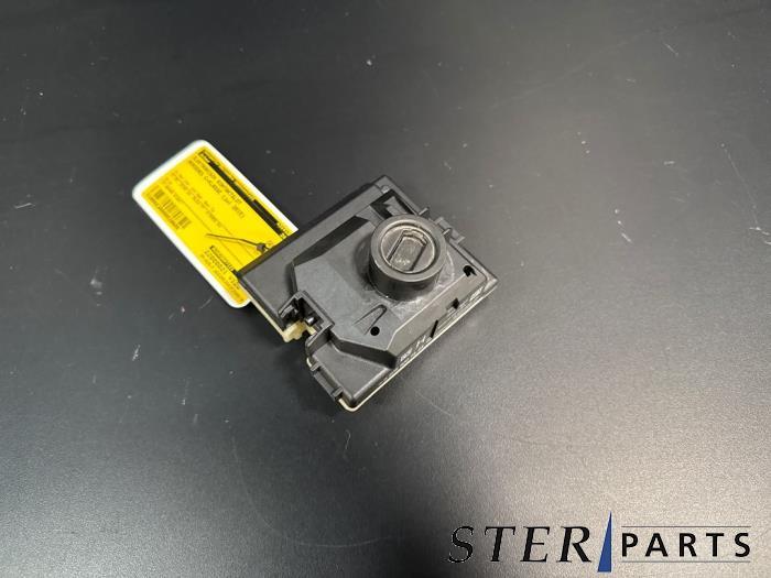Serrure de contact électronique d'un Mercedes C-Klasse, 3 mois de garantie, Utilisé, -, -