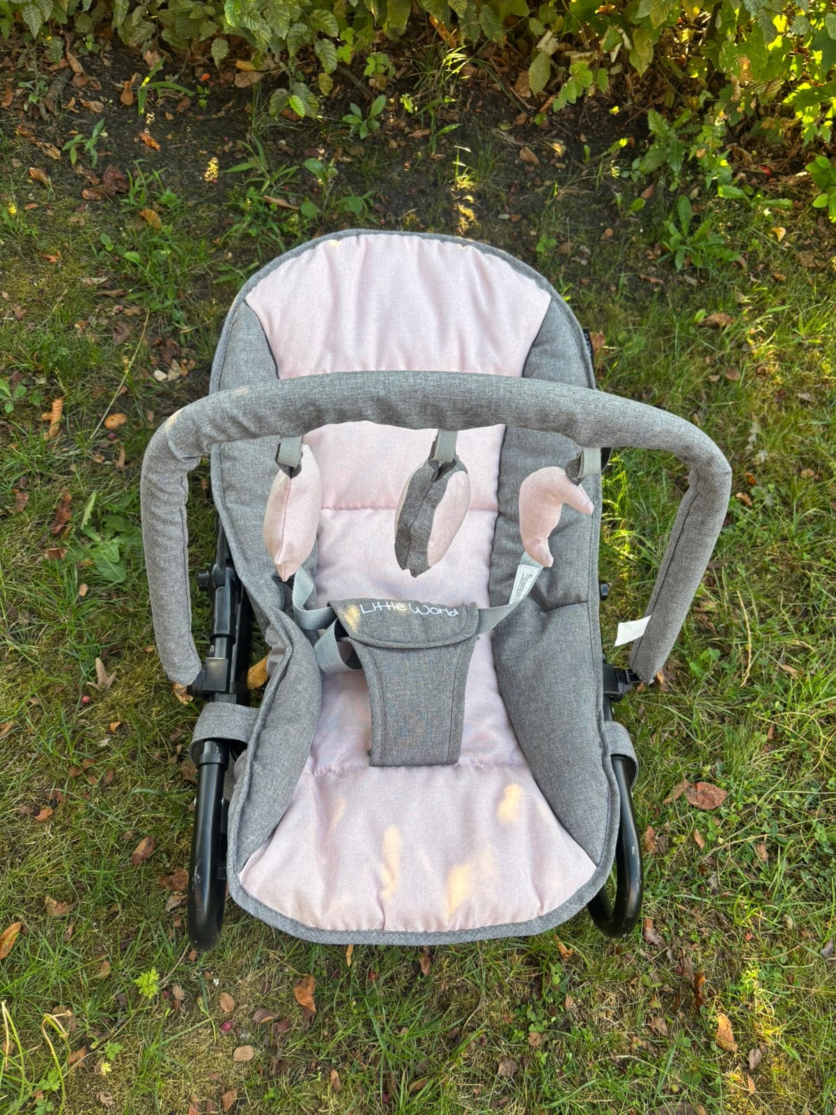 Berceau pour bébé gris/rose — Little World, Enfants & Bébés, Enlèvement ou Envoi, Comme neuf, Chaise rebondissante