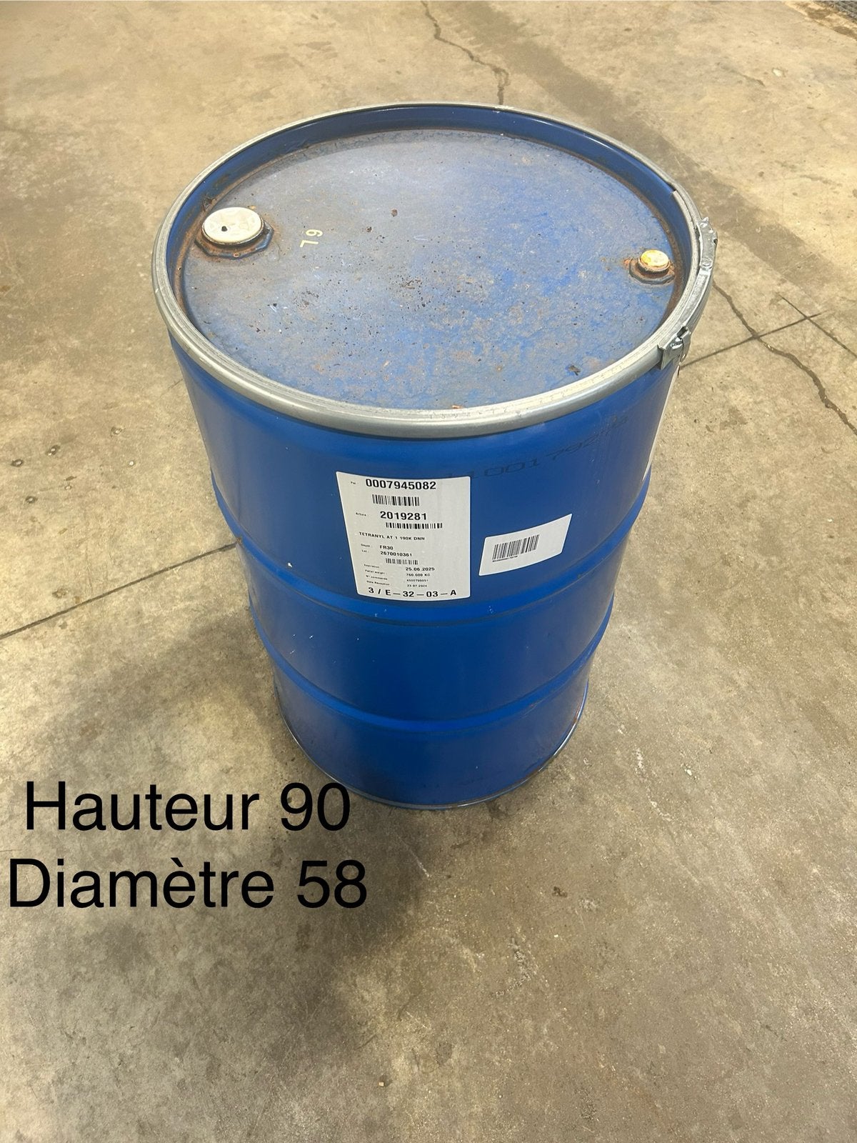 Fut 200l ferraille avec couvercle, Jardin & Terrasse, Enlèvement, Comme neuf