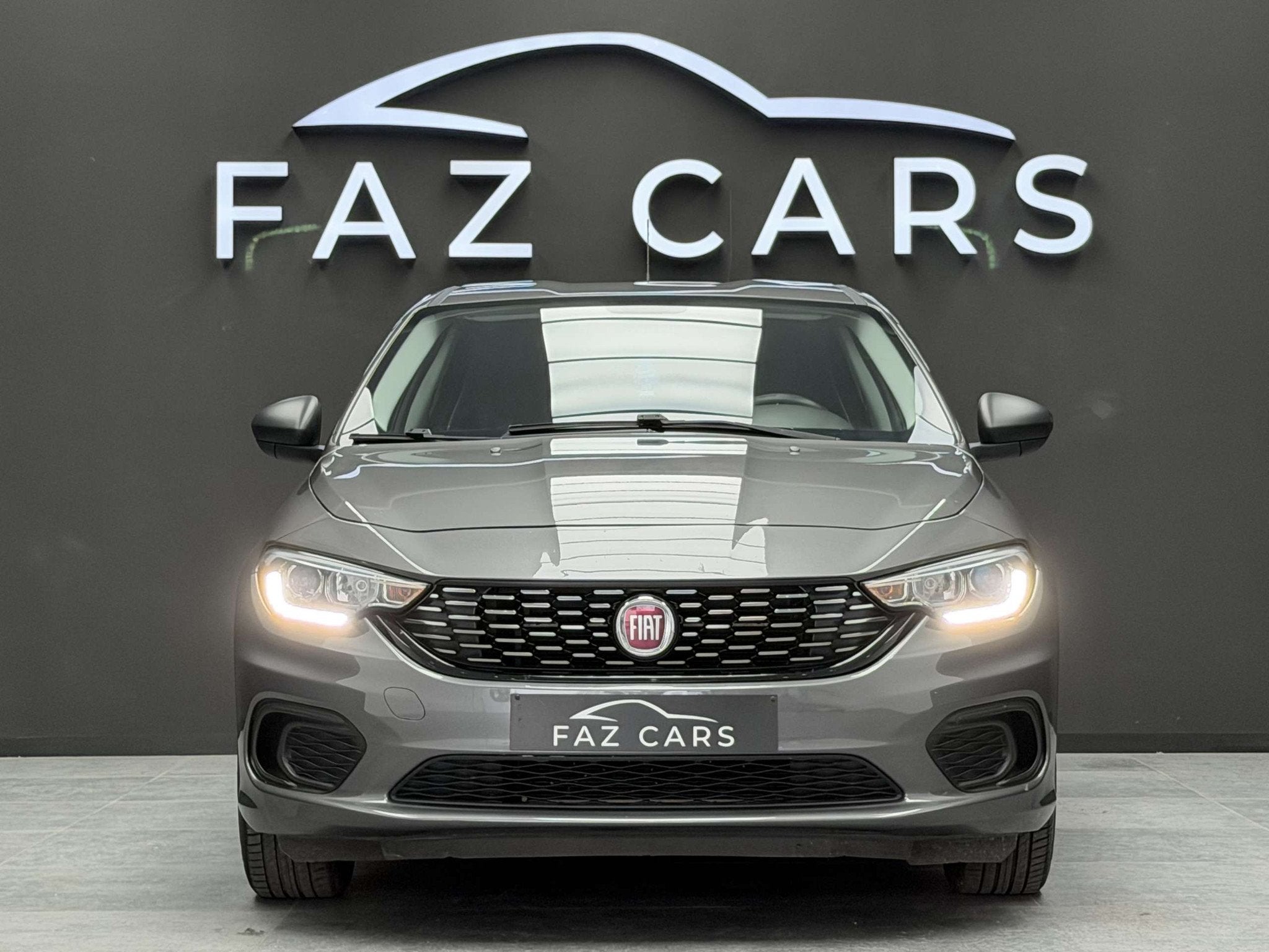 Fiat Tipo 1.4i Street * 1ER PROP + JANTES + CLIM + GARANTIE, Argent ou Gris, Achat, Euro 6, Entreprise
